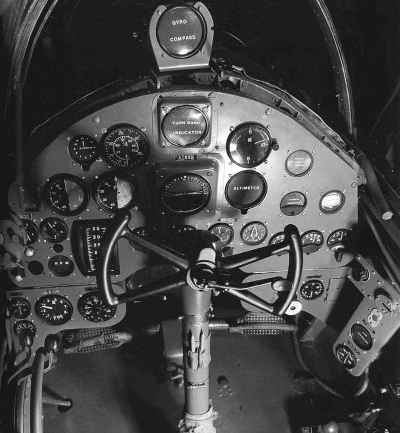 Кабина летчика самолета Ki-46-II